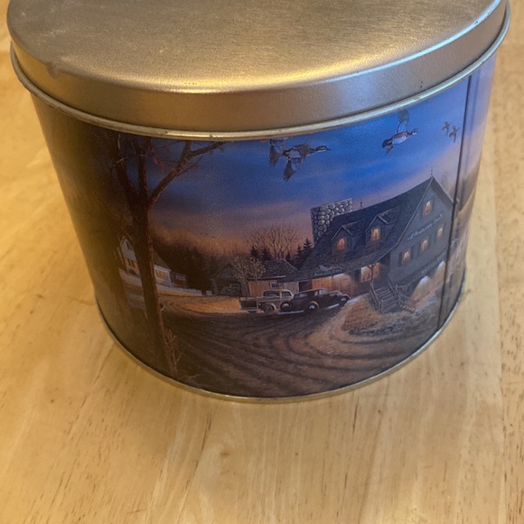 Holiday cookie or candy tins. 1 large. 2 small. See pics for size and scenes. - Picture 7 of 14